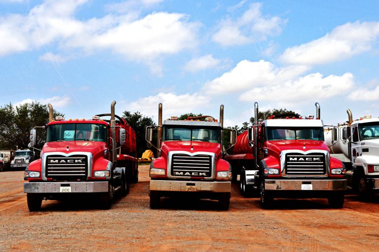 Water Hauling KCL & Saltwater Transport Anadarko Dozer & Trucking